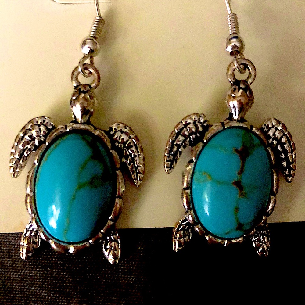 Turquoise sea turtle earrings